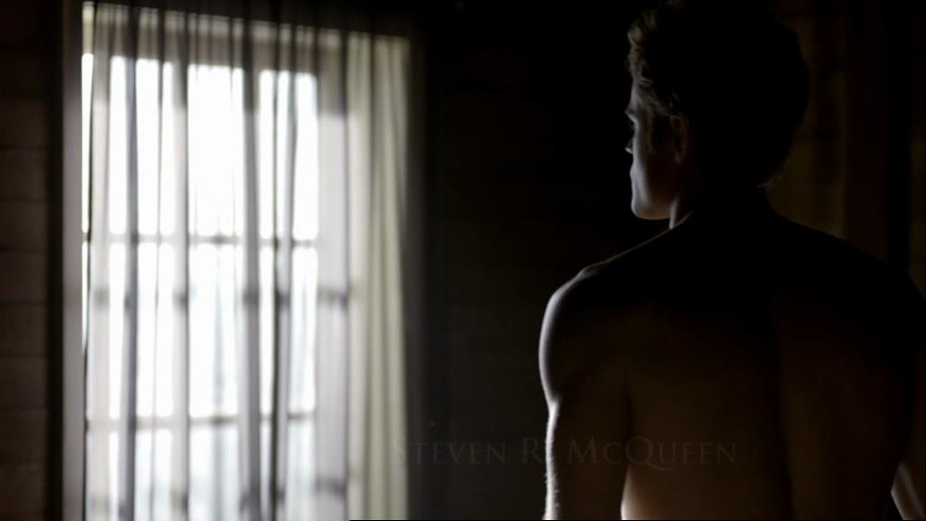 VampireDiariesWorld_dot_org-1x02TheNightOfTheComet00115.jpg VampireDiariesWorld_dot_org-1x02TheNightOfTheComet00115.jpg