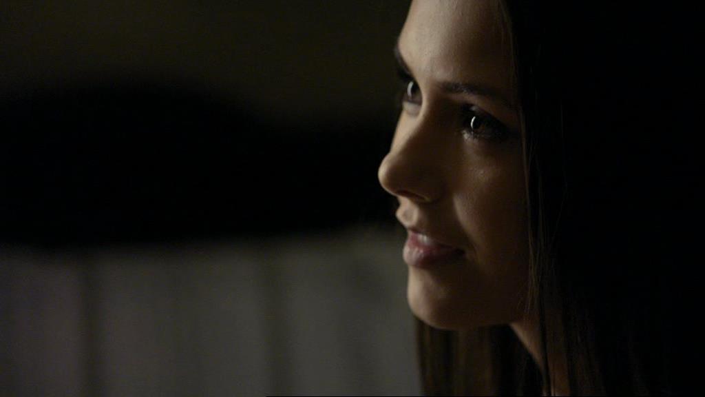 VampireDiariesWorld_dot_org-1x02TheNightOfTheComet00120.jpg VampireDiariesWorld_dot_org-1x02TheNightOfTheComet00120.jpg