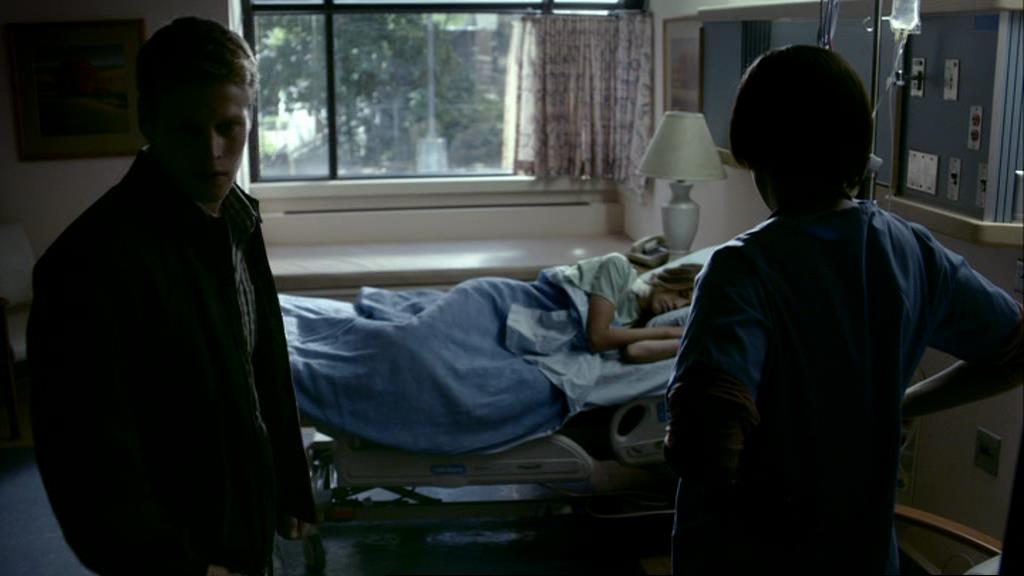 VampireDiariesWorld_dot_org-1x02TheNightOfTheComet00519.jpg VampireDiariesWorld_dot_org-1x02TheNightOfTheComet00519.jpg