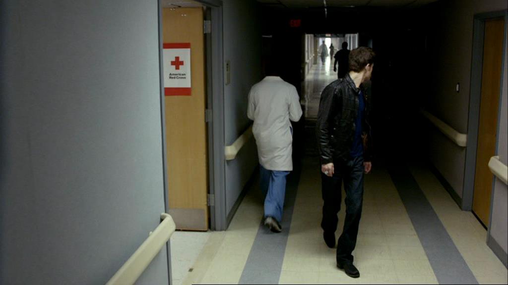 VampireDiariesWorld_dot_org-1x02TheNightOfTheComet00521.jpg VampireDiariesWorld_dot_org-1x02TheNightOfTheComet00521.jpg