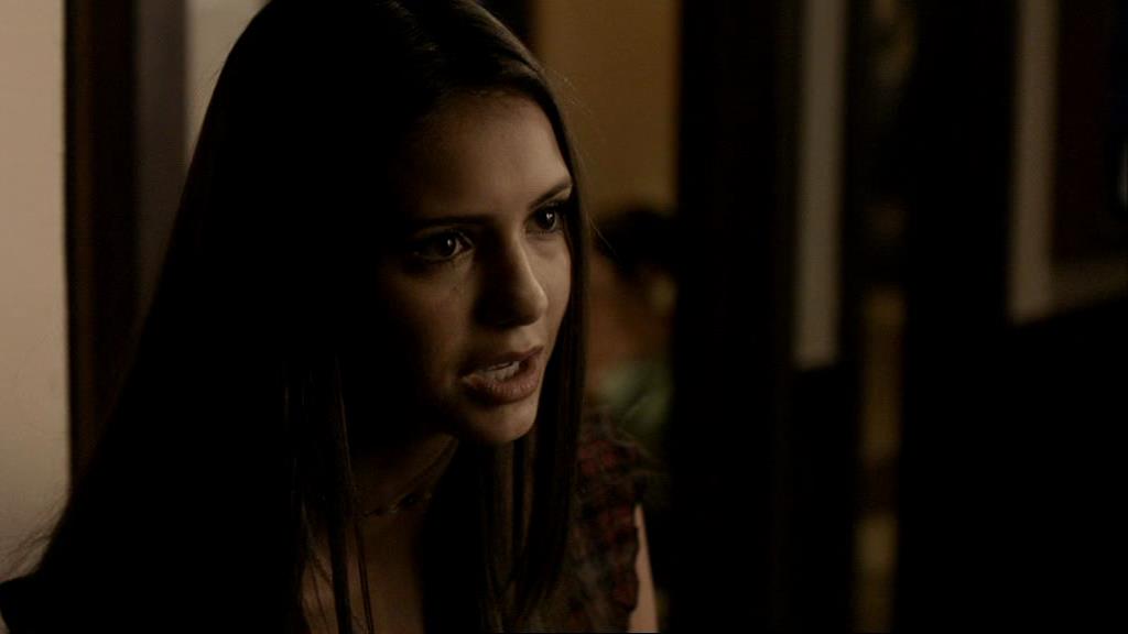 VampireDiariesWorld_dot_org-1x02TheNightOfTheComet01643.jpg VampireDiariesWorld_dot_org-1x02TheNightOfTheComet01643.jpg