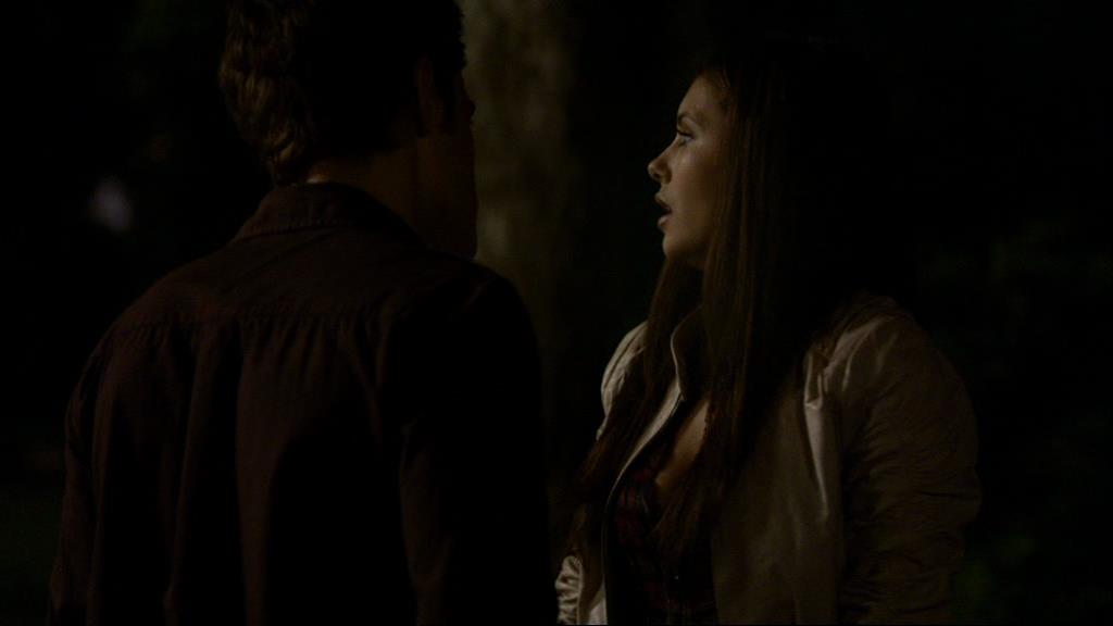 VampireDiariesWorld_dot_org-1x02TheNightOfTheComet02277.jpg VampireDiariesWorld_dot_org-1x02TheNightOfTheComet02277.jpg