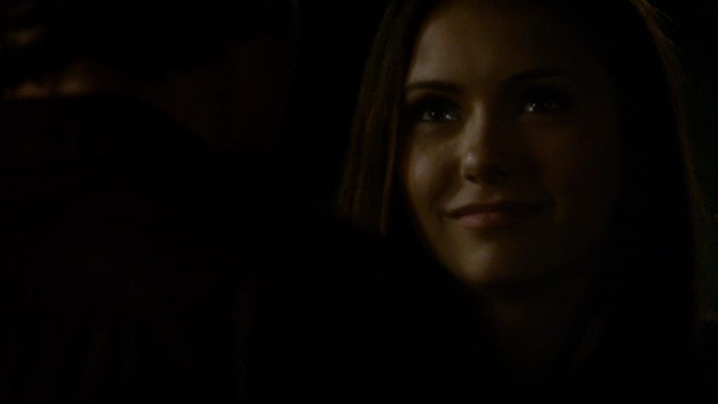 VampireDiariesWorld_dot_org-1x02TheNightOfTheComet02285.jpg VampireDiariesWorld_dot_org-1x02TheNightOfTheComet02285.jpg