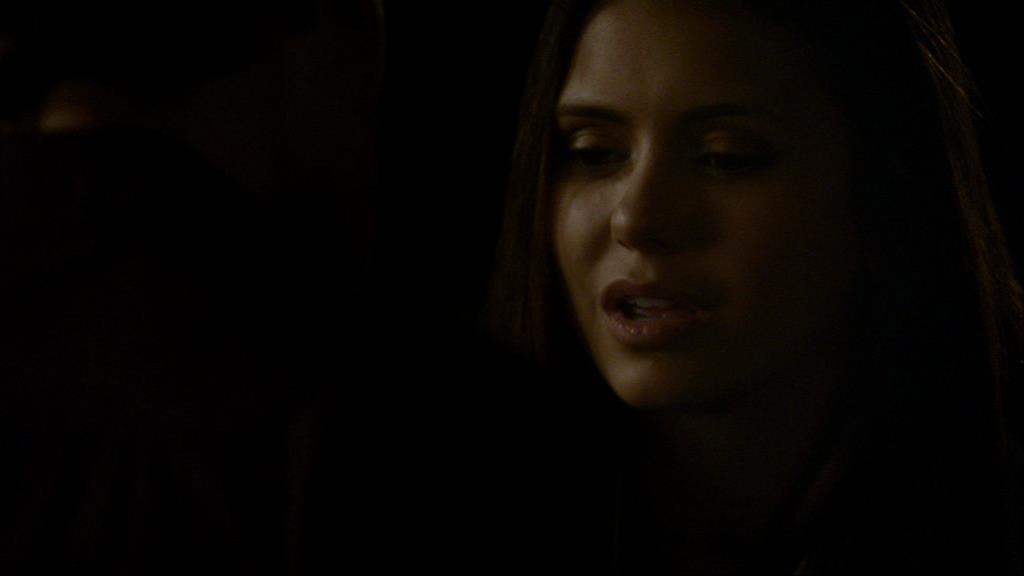 VampireDiariesWorld_dot_org-1x02TheNightOfTheComet02300.jpg VampireDiariesWorld_dot_org-1x02TheNightOfTheComet02300.jpg