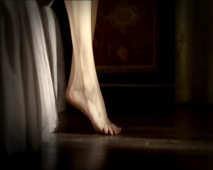 VampireDiariesWorld_dot_org-1x03FridayNightBites0051.jpg