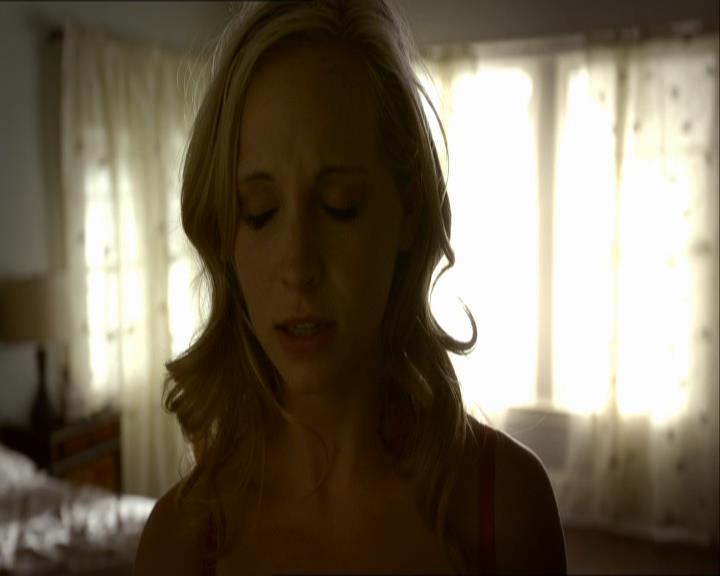 VampireDiariesWorld_dot_org-1x03FridayNightBites0082.jpg