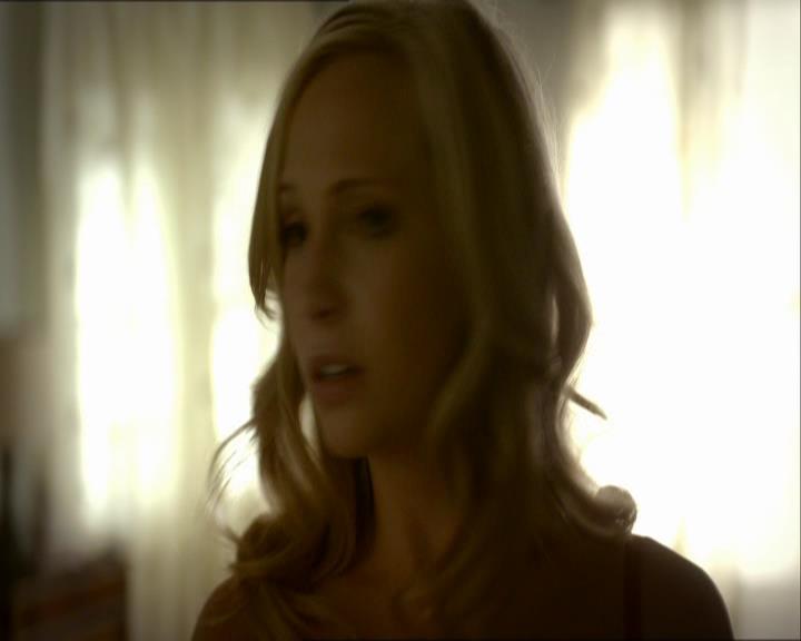 VampireDiariesWorld_dot_org-1x03FridayNightBites0086.jpg