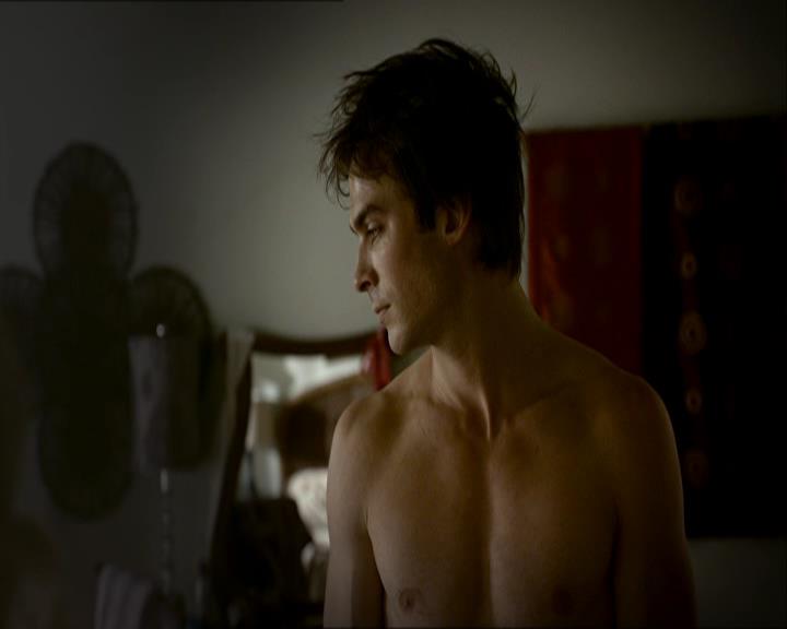 VampireDiariesWorld_dot_org-1x03FridayNightBites0093.jpg
