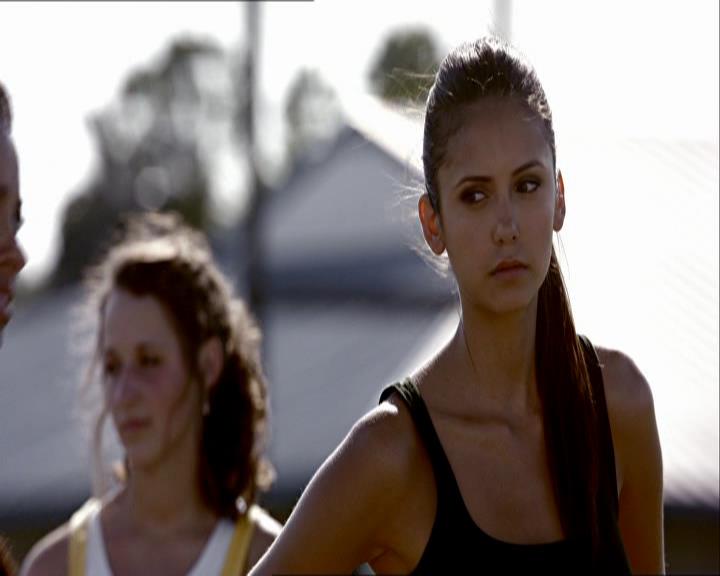 VampireDiariesWorld_dot_org-1x03FridayNightBites0572.jpg