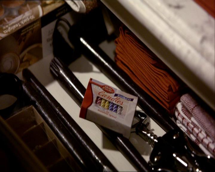 VampireDiariesWorld_dot_org-1x03FridayNightBites0889.jpg