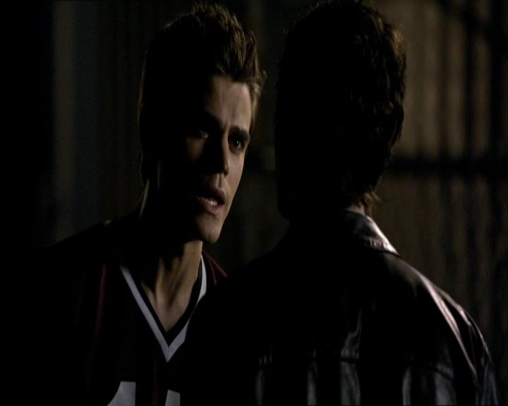 VampireDiariesWorld_dot_org-1x03FridayNightBites1979.jpg