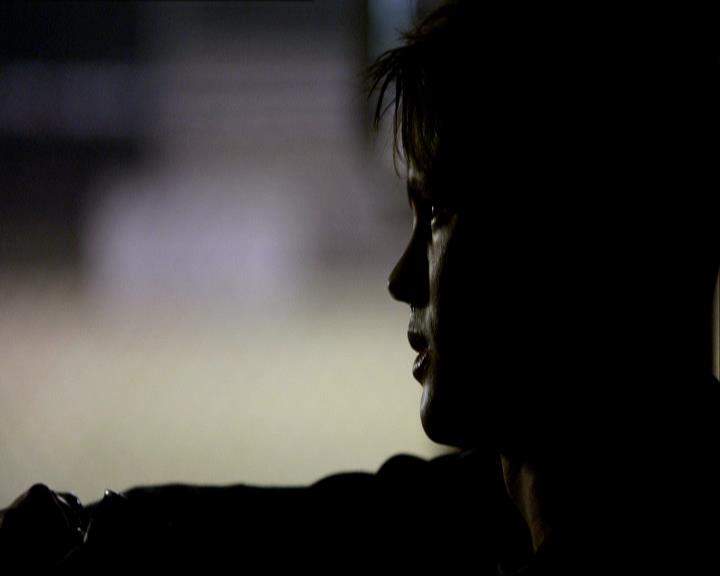 VampireDiariesWorld_dot_org-1x03FridayNightBites2161.jpg