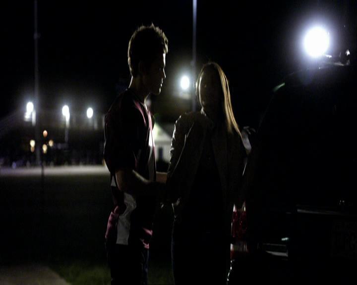 VampireDiariesWorld_dot_org-1x03FridayNightBites2177.jpg