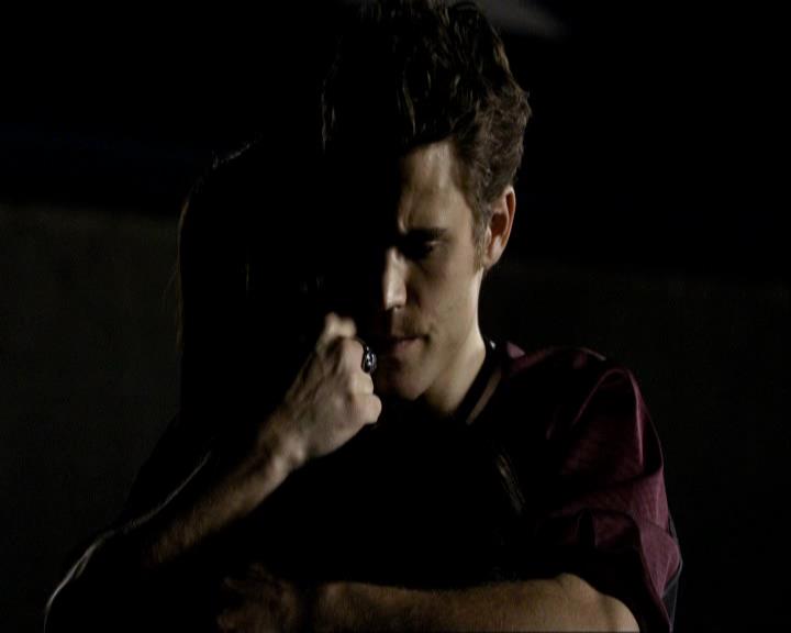 VampireDiariesWorld_dot_org-1x03FridayNightBites2198.jpg