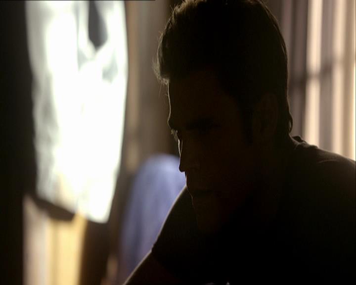 VampireDiariesWorld_dot_org-104FamilyTies0086.jpg
