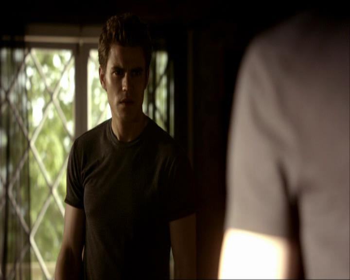 VampireDiariesWorld_dot_org-104FamilyTies0112.jpg