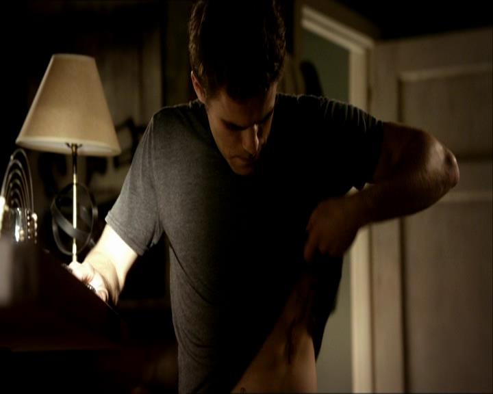 VampireDiariesWorld_dot_org-104FamilyTies0164.jpg
