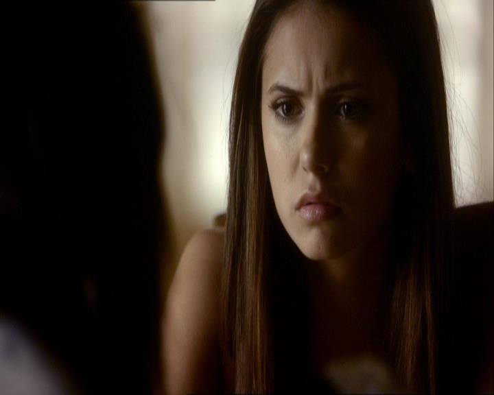 VampireDiariesWorld_dot_org-104FamilyTies0784.jpg