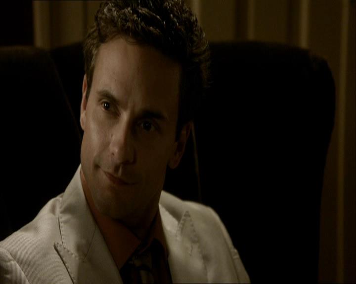 VampireDiariesWorld_dot_org-104FamilyTies2253.jpg