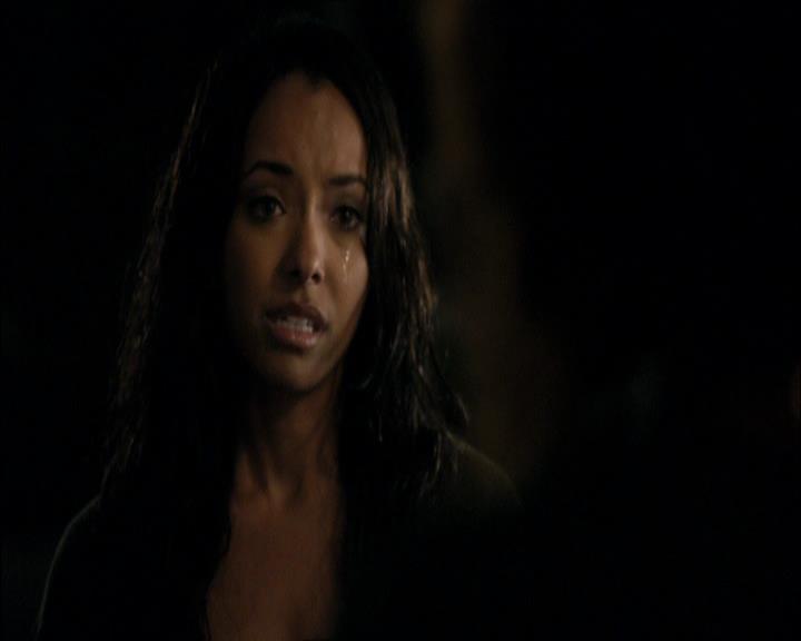 VampireDiariesWorld_dot_org-105YoureUndeadToMe2075.jpg