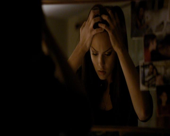 VampireDiariesWorld_dot_org-105YoureUndeadToMe2120.jpg