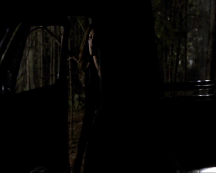 VampireDiariesWorld_dot_org-105YoureUndeadToMe2189.jpg