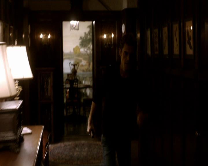 VampireDiariesWorld_dot_org-105YoureUndeadToMe2251.jpg
