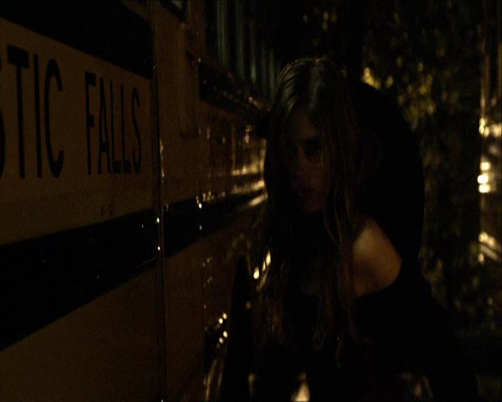 VampireDiariesWorld_dot_org-107Haunted1636.jpg