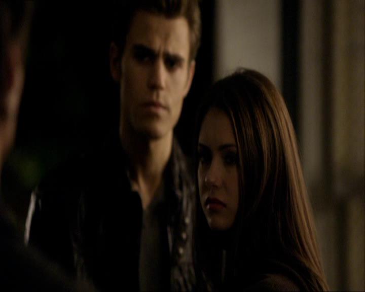 VampireDiariesWorld_dot_org-107Haunted2103.jpg