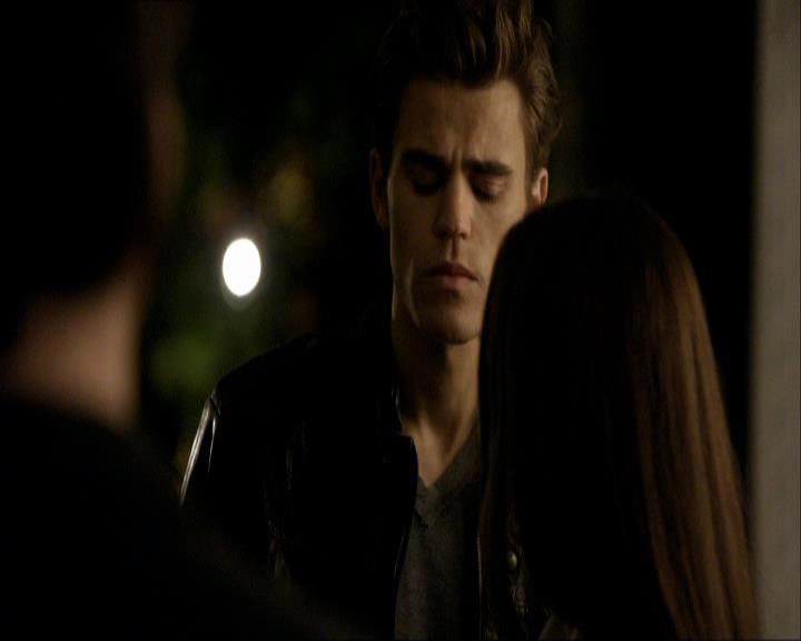 VampireDiariesWorld_dot_org-107Haunted2112.jpg