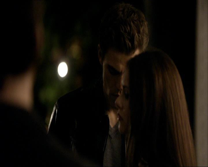 VampireDiariesWorld_dot_org-107Haunted2114.jpg