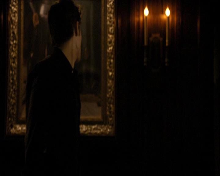VampireDiariesWorld_dot_org-108-162Candles0015.jpg
