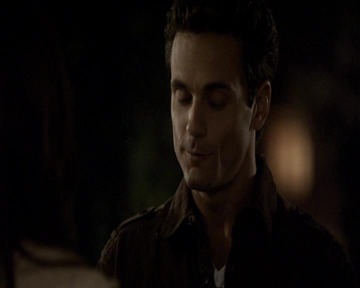 VampireDiariesWorld_dot_org-110TheTurningPoint0020.jpg