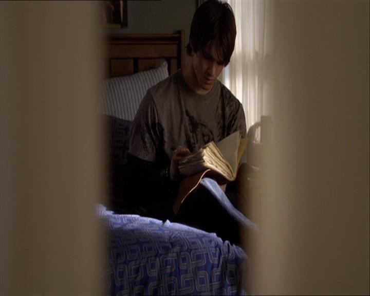 VampireDiariesWorld_dot_org-110TheTurningPoint0115.jpg