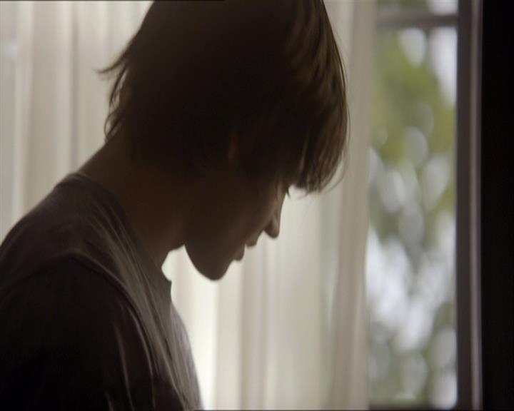 VampireDiariesWorld_dot_org-110TheTurningPoint0131.jpg
