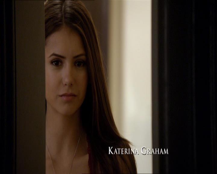 VampireDiariesWorld_dot_org-110TheTurningPoint0158.jpg