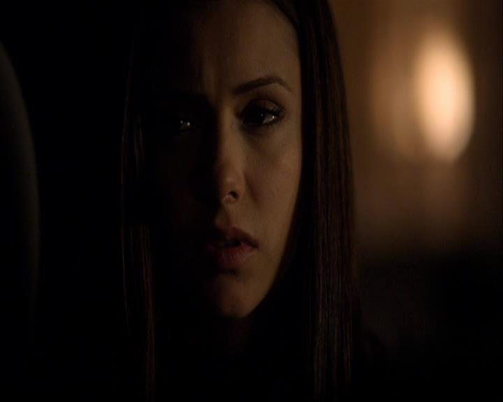VampireDiariesWorld_dot_org-110TheTurningPoint1676.jpg