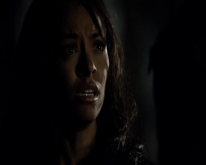 VampireDiariesWorld_dot_org-111Bloodlines1300.jpg