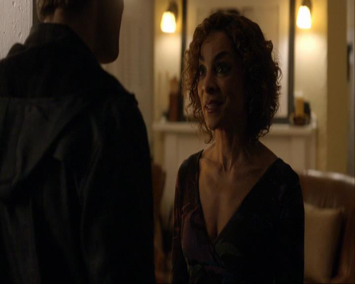 VampireDiariesWorld_dot_org-111Bloodlines1656.jpg VampireDiariesWorld_dot_org-111Bloodlines1656.jpg