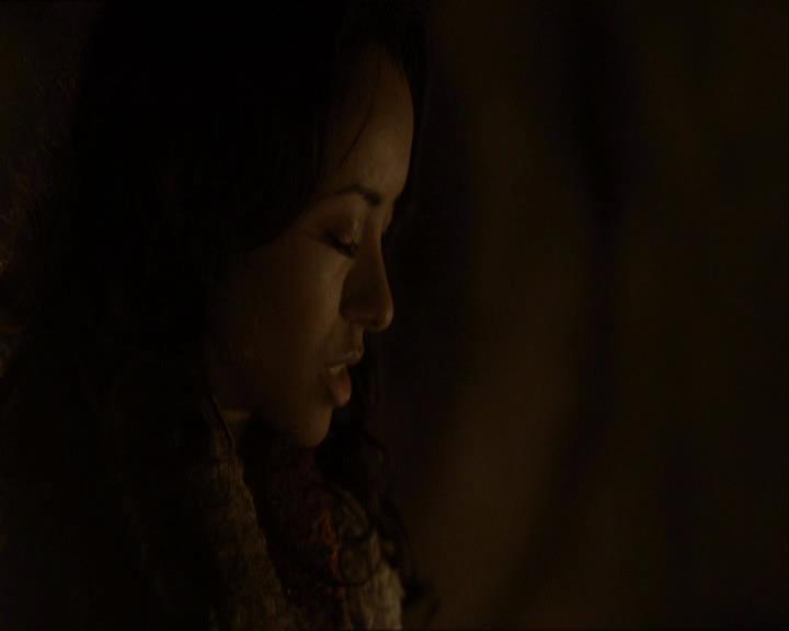 VampireDiariesWorld_dot_org-114FoolMeOnce1394.jpg