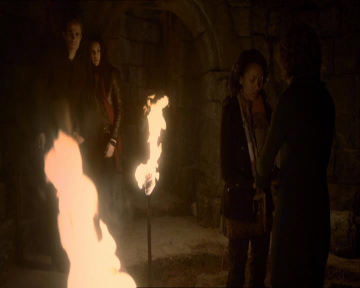 VampireDiariesWorld_dot_org-114FoolMeOnce1398.jpg