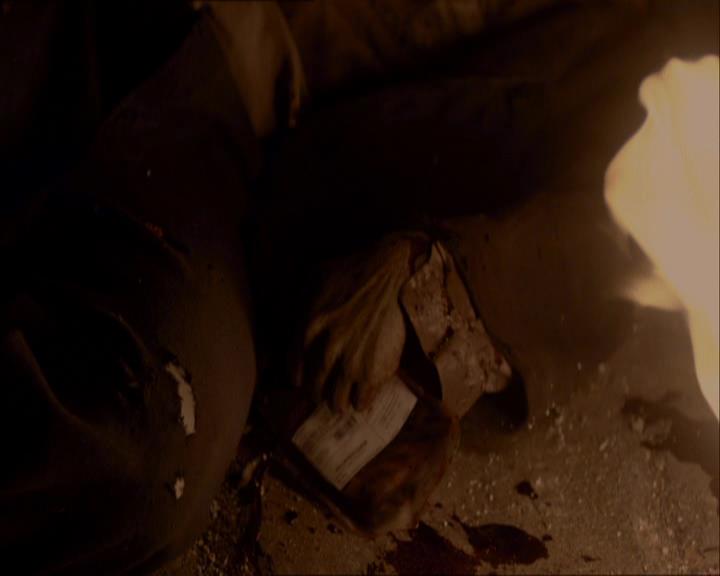 VampireDiariesWorld_dot_org-114FoolMeOnce2208.jpg