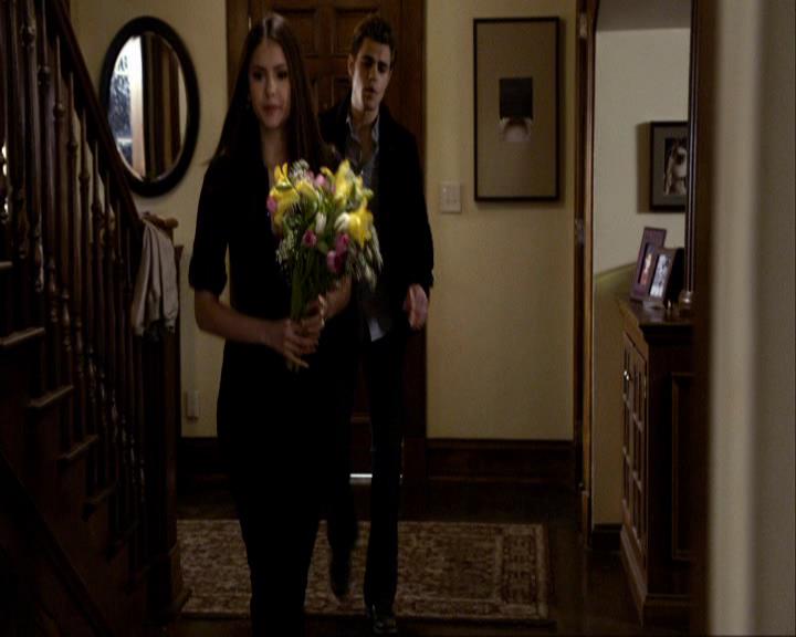 VampireDiariesWorld_dot_org-116ThereGoesTheNeighbourhood0564.jpg VampireDiariesWorld_dot_org-116ThereGoesTheNeighbourhood0564.jpg