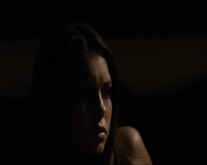 VampireDiariesWorld_dot_org-117LetTheRightOneIn0019.jpg