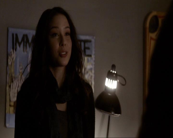 VampireDiariesWorld_dot_org-117LetTheRightOneIn0059.jpg