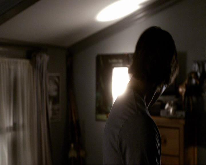 VampireDiariesWorld_dot_org-117LetTheRightOneIn0064.jpg
