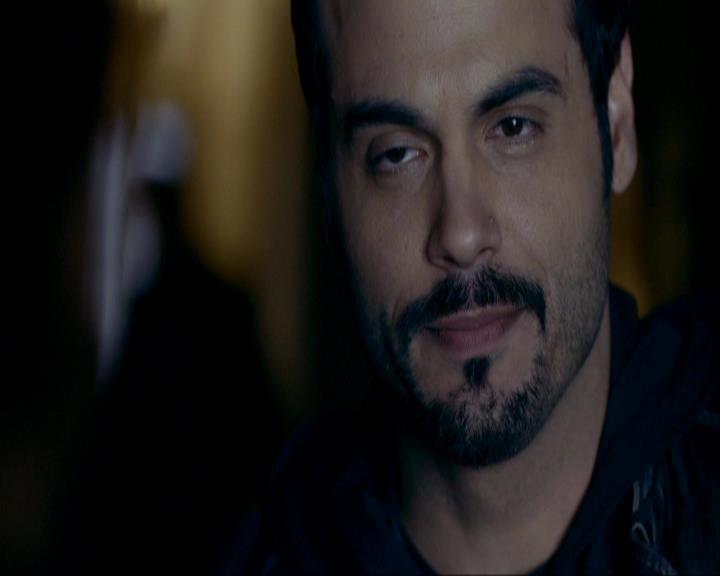 VampireDiariesWorld_dot_org-117LetTheRightOneIn0527.jpg VampireDiariesWorld_dot_org-117LetTheRightOneIn0527.jpg