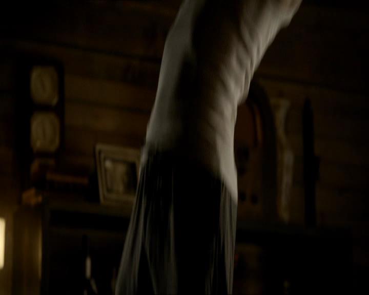 VampireDiariesWorld_dot_org-118UnderControl0000.jpg