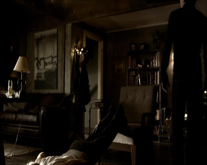 VampireDiariesWorld_dot_org-118UnderControl0045.jpg