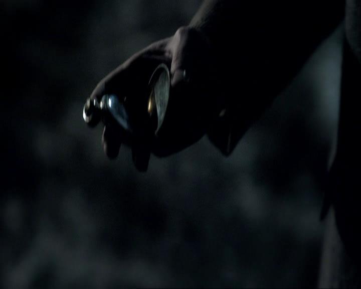 VampireDiariesWorld_dot_org-120BloodBrothers0018.jpg